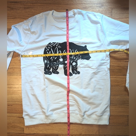 Mama Bear Printed Graphic Crewneck Sweatshirt Winter Pullover Crew Neck Women's - Picture 12 of 12